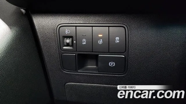 Hyundai Staria 2023 Белый из Кореи, фото 4