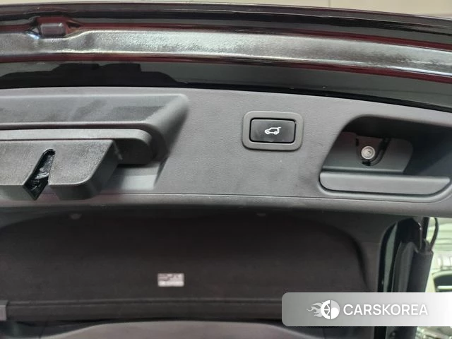 Jaguar E-PACE 2019 Черный из Кореи, фото 4