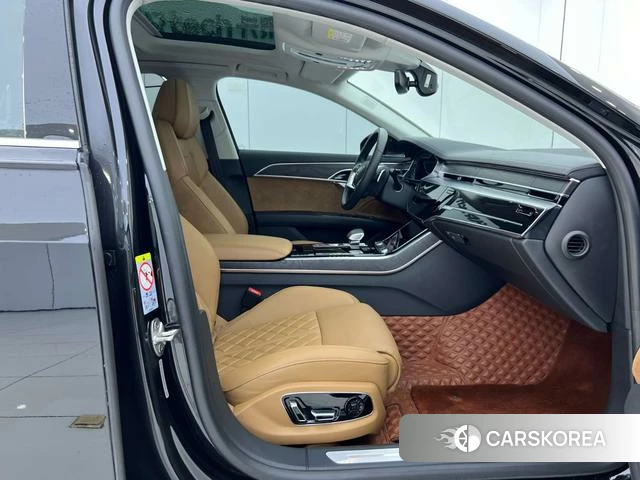 Audi A8 2021 Черный из Китая, фото 4