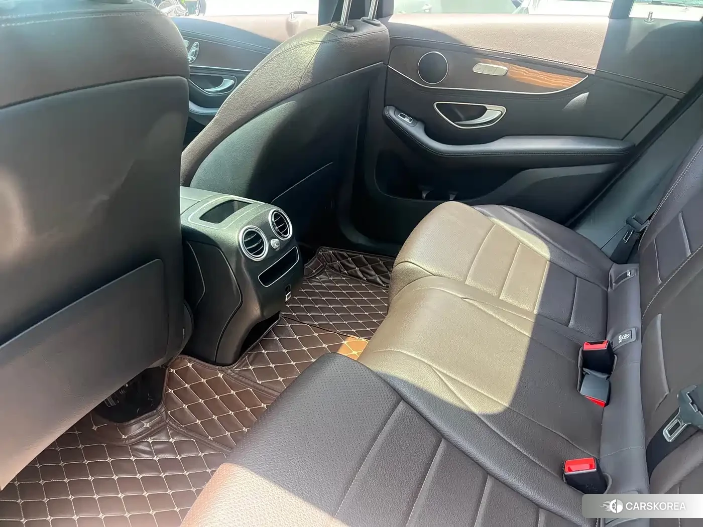 Mercedes-Benz GLC 2019 Silver/gray из Китая, фото 4