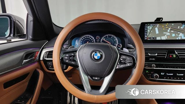 BMW 5 Series (G30) 2018 Белый из Кореи, фото 4