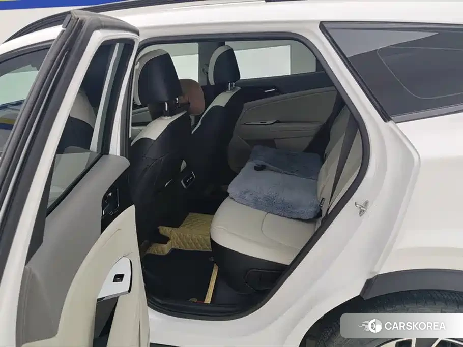 Kia Sportage 2023 Белый из Китая, фото 4