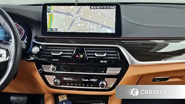 BMW 5 Series (G30) 2023 Черный из Кореи, фото 4