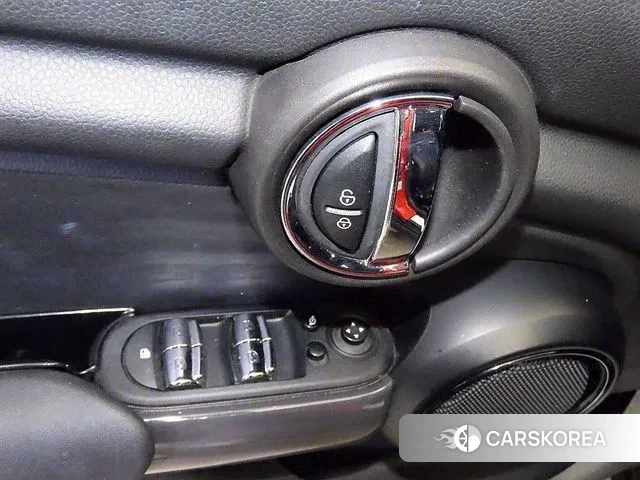 Mini Cooper 2021 Красный из Кореи, фото 4