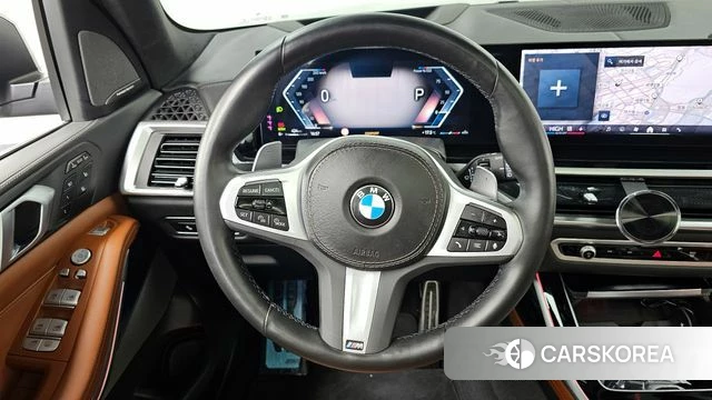 BMW X7 (G07) 2023 Серебристо-серый из Кореи, фото 4