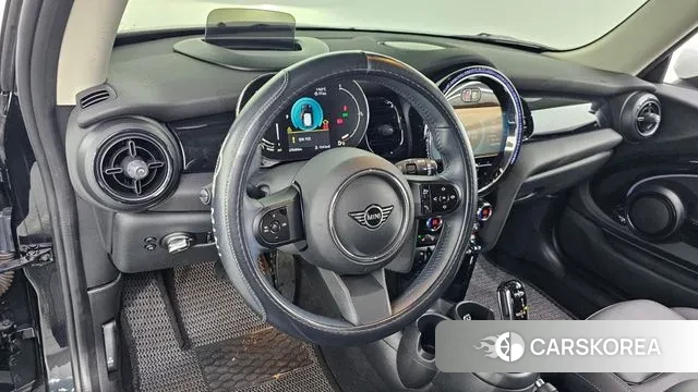 Mini Cooper 2022 Черный из Кореи, фото 4