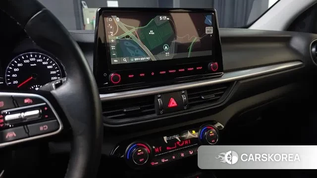 Kia The New K3 2nd generation 2024 Белый из Кореи, фото 4