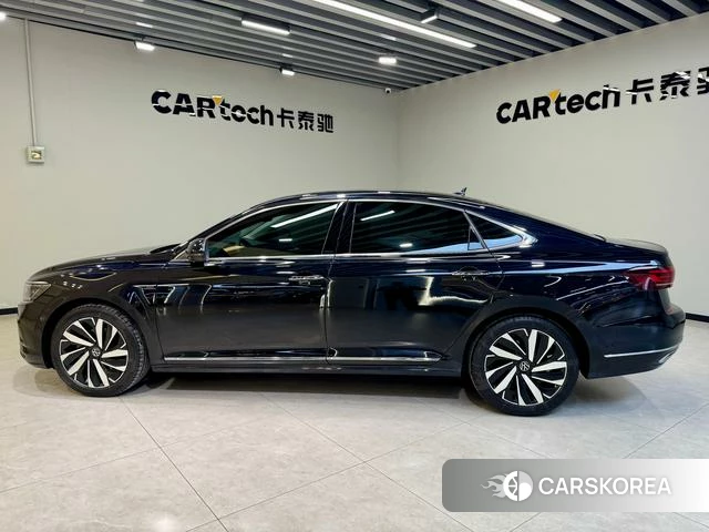 Volkswagen Passat 2024 Черный из Китая, фото 4