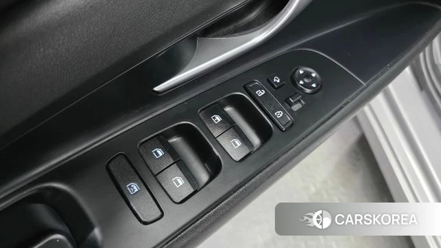 Hyundai Avante Hybrid (CN7) 2021 Серебристо-серый из Кореи, фото 4