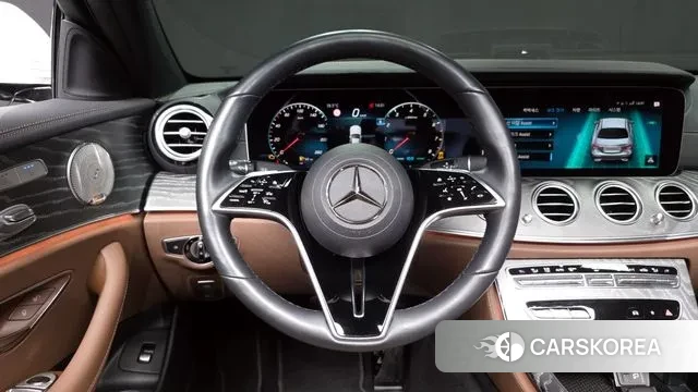 Mercedes-Benz E-Class W213 2022 Белый из Кореи, фото 4