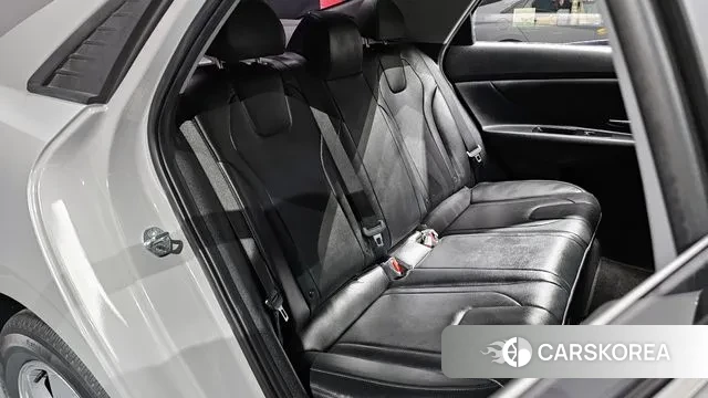 Hyundai Avante (CN7) 2021 Серебристо-серый из Кореи, фото 4