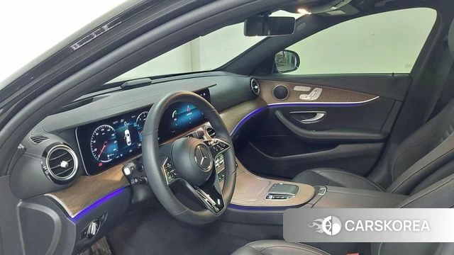 Mercedes-Benz E-Class W213 2023 Серый из Кореи, фото 4