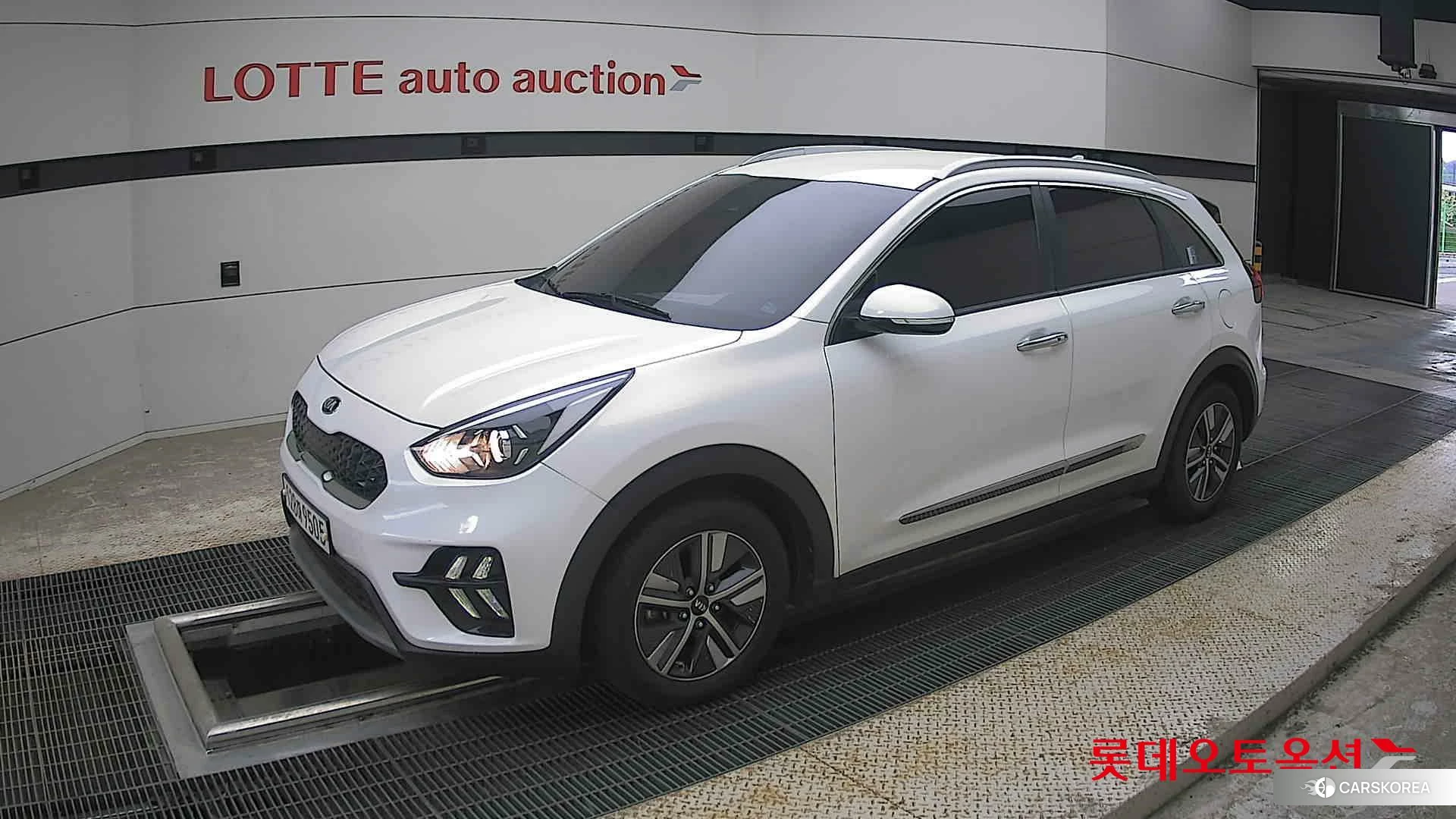 Kia Niro Hybrid 2020 Snow White Pearl (optional) из Кореи, фото 4