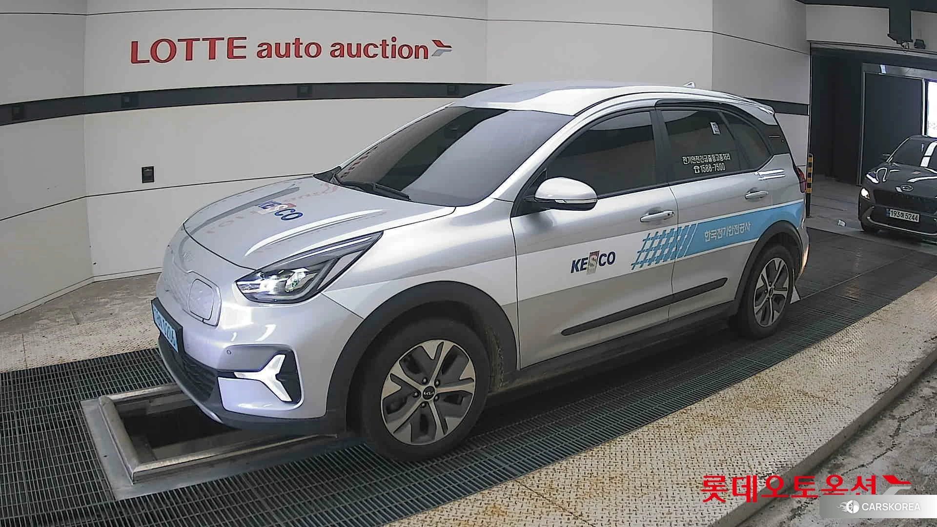 Kia Niro Plus 2023 Sparkling Silver из Кореи, фото 4