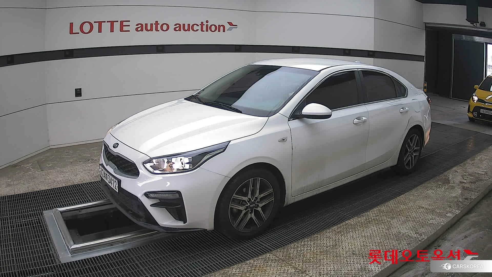 Kia K3 2021 Snow White Pearl (optional) из Кореи, фото 4