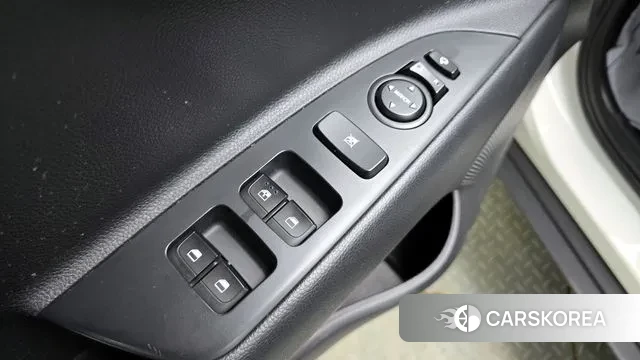 Kia Stonic 2019 Белый из Кореи, фото 4