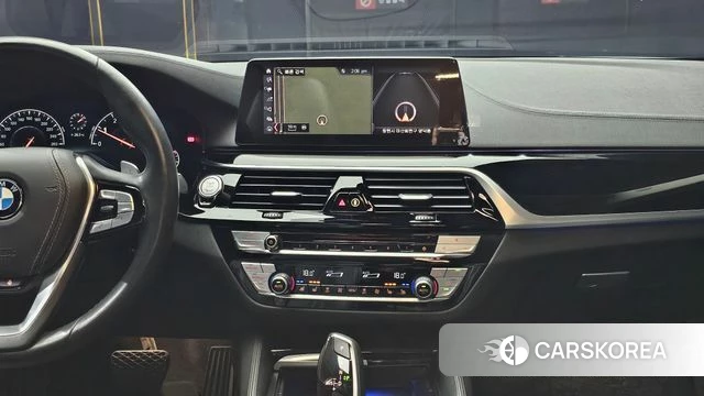 BMW 5 Series (G30) 2019 Белый из Кореи, фото 4