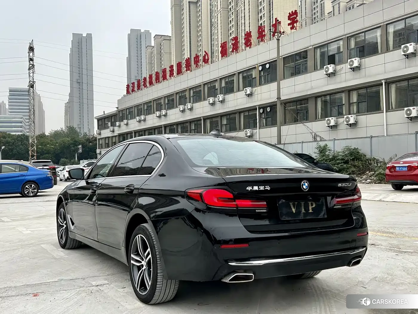 BMW 5 series 2023 Черный из Китая, фото 4