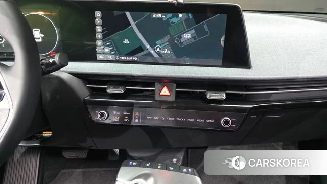 Kia EV6 2022 Серый из Кореи, фото 4
