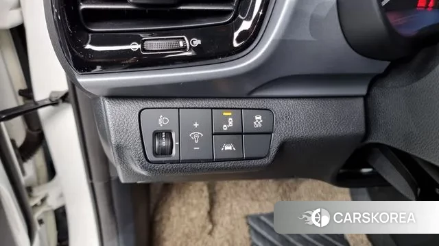 Kia Stonic 2018 Белый из Кореи, фото 4