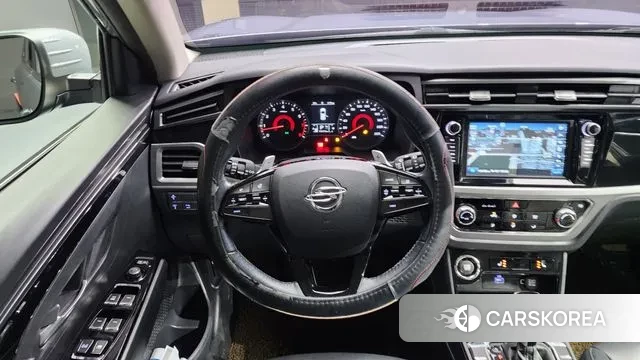 Ssangyong Beautiful Korando 2019 Светло-серебряный цвет из Кореи, фото 4