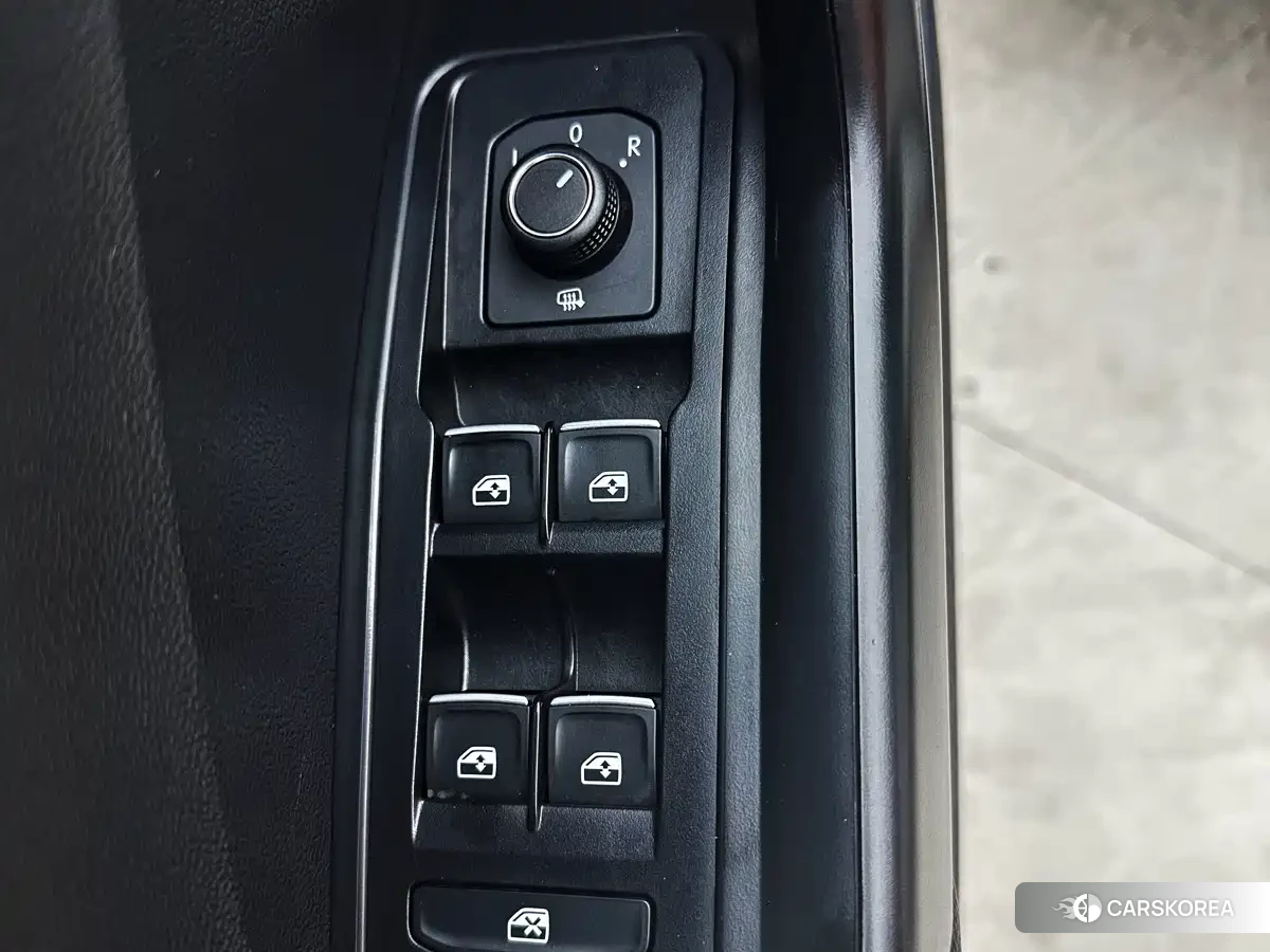 Volkswagen T-ROC exploring Songs 2022 Белый из Китая, фото 4