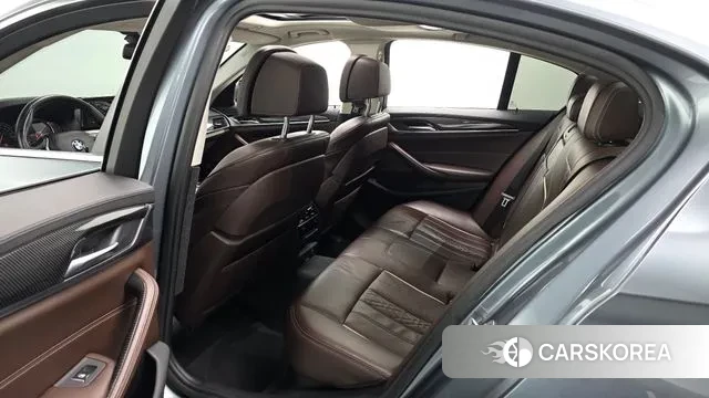 BMW 5 Series (G30) 2018 Серый из Кореи, фото 4