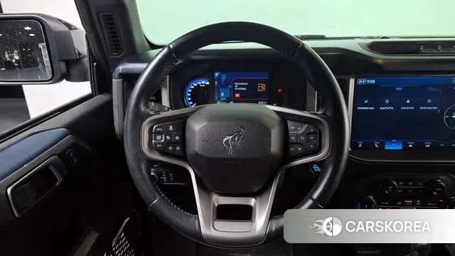 Ford Bronco 6th Generation 2022 Черный из Кореи, фото 4