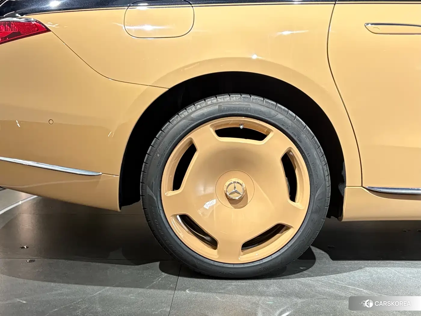 Mercedes-Benz Maybach S-Class 2023 Champagne/brown из Китая, фото 4