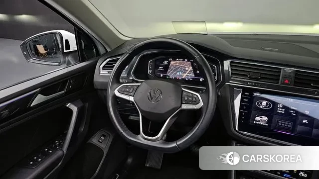 Volkswagen Tiguan second Generation 2021 Белый из Кореи, фото 4