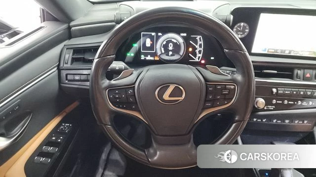 Lexus ES300h 7th generation 2023 Серый из Кореи, фото 4