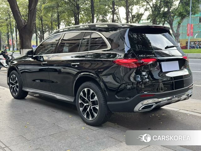 Mercedes-Benz GLC 2024 Черный из Китая, фото 4