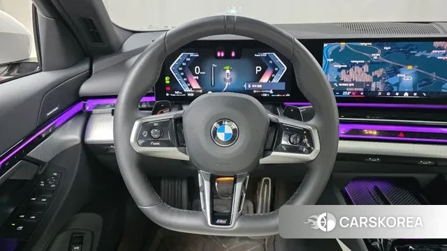 BMW 5 Series (G60) 2025 Белый из Кореи, фото 4