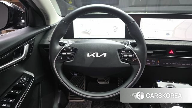 Kia EV6 2023 Черный из Кореи, фото 4
