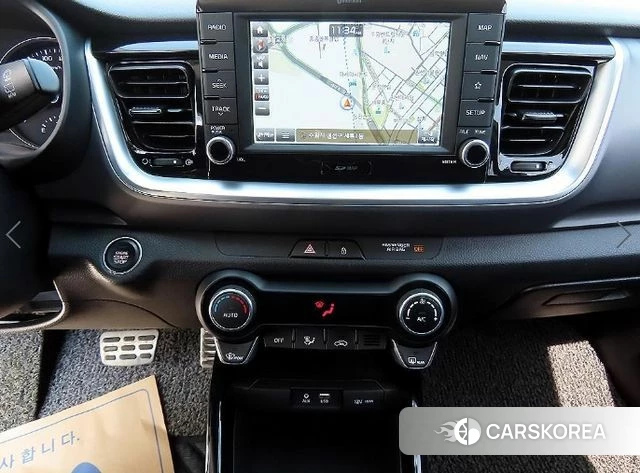 Kia Stonic 2018 Белый из Кореи, фото 4