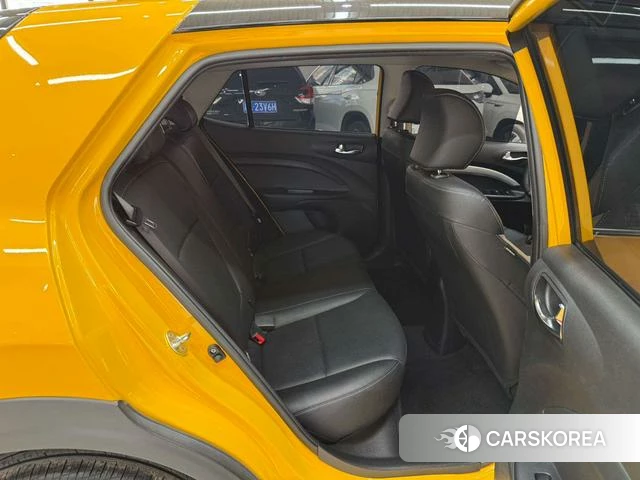 Kia Yi Ran 2023 Желтый из Китая, фото 4