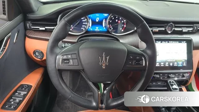 Maserati Quattroporte 2020 Черный из Кореи, фото 4