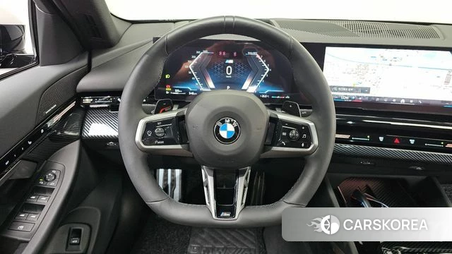 BMW 5 Series (G60) 2024 Черный из Кореи, фото 4