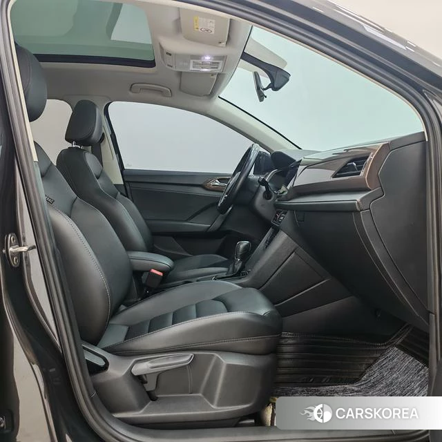 Volkswagen Tuyue 2021 Темно-серый из Китая, фото 4
