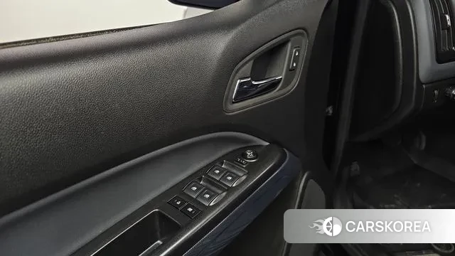 Chevrolet (GM Daewoo) Real New Colorado 2022 Черный из Кореи, фото 4