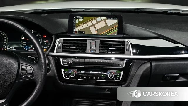 BMW 3 Series (F30) 2018 Белый из Кореи, фото 4