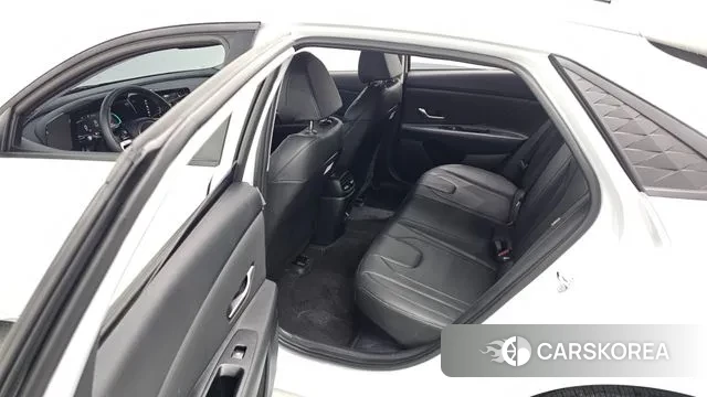 Hyundai The New Avante Hybrid (CN7) 2025 Белый из Кореи, фото 4