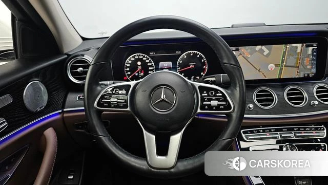 Mercedes-Benz E-Class W213 2018 Белый из Кореи, фото 4