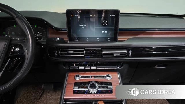 Lincoln Aviator 2nd generation 2022 Белый из Кореи, фото 4