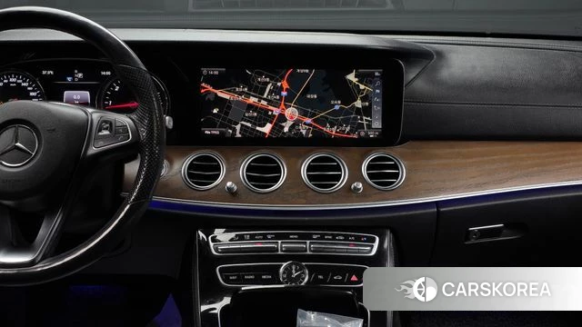 Mercedes-Benz E-Class W213 2018 Синий из Кореи, фото 4