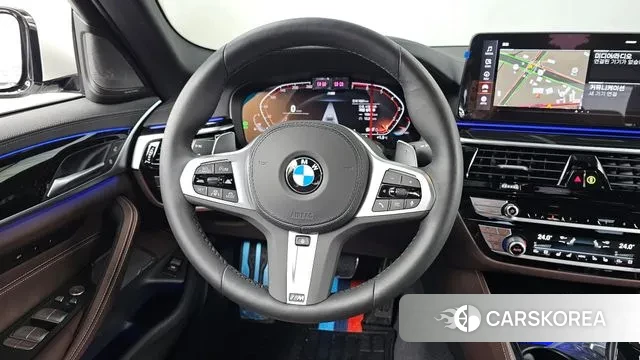 BMW 5 Series (G30) 2022 Белый из Кореи, фото 4