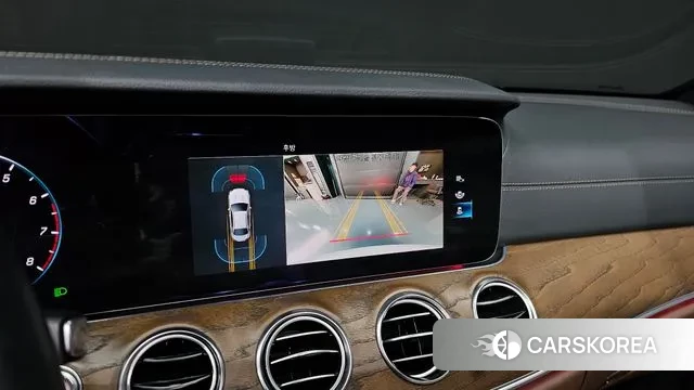 Mercedes-Benz E-Class W213 2021 Белый из Кореи, фото 4