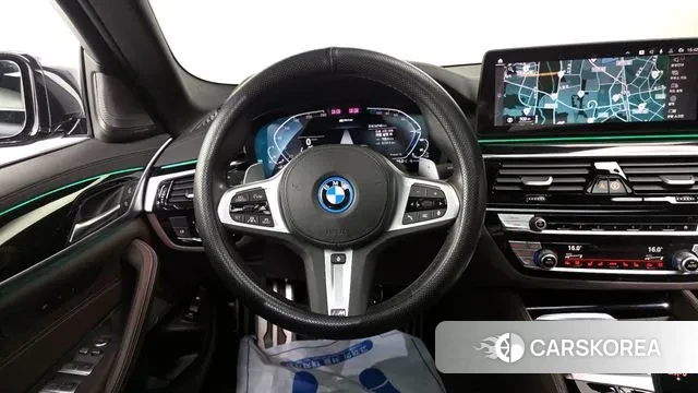 BMW 5 Series (G30) 2022 Черный из Кореи, фото 4