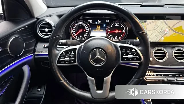 Mercedes-Benz E-Class W213 2018 Белый из Кореи, фото 4
