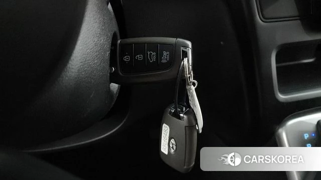 Hyundai Staria 2021 Серый из Кореи, фото 4